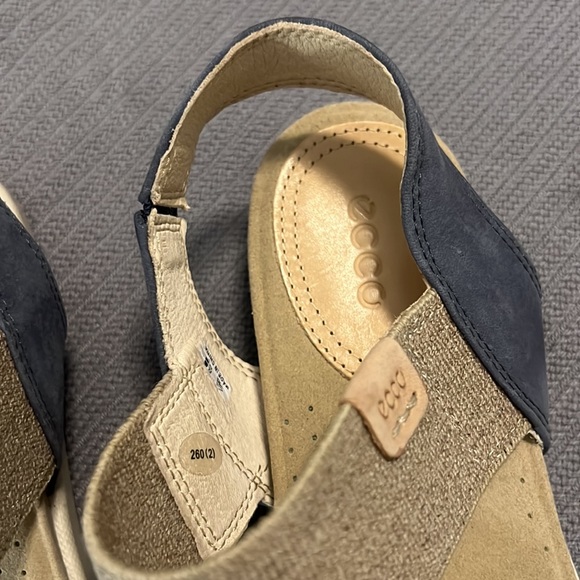 Ecco blue leather sandals with straps size 41/10 comfortable wide strap - Picture 3 of 11